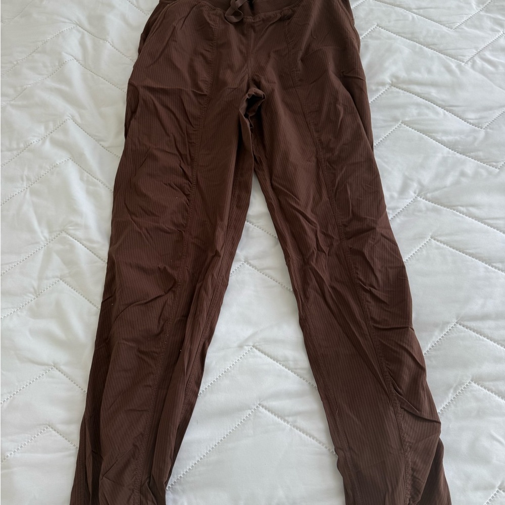 Lululemon Athletica Brown Dance studio Joggers
